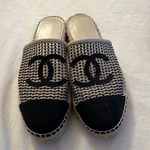 Chanel black beige espadrille mules size 39